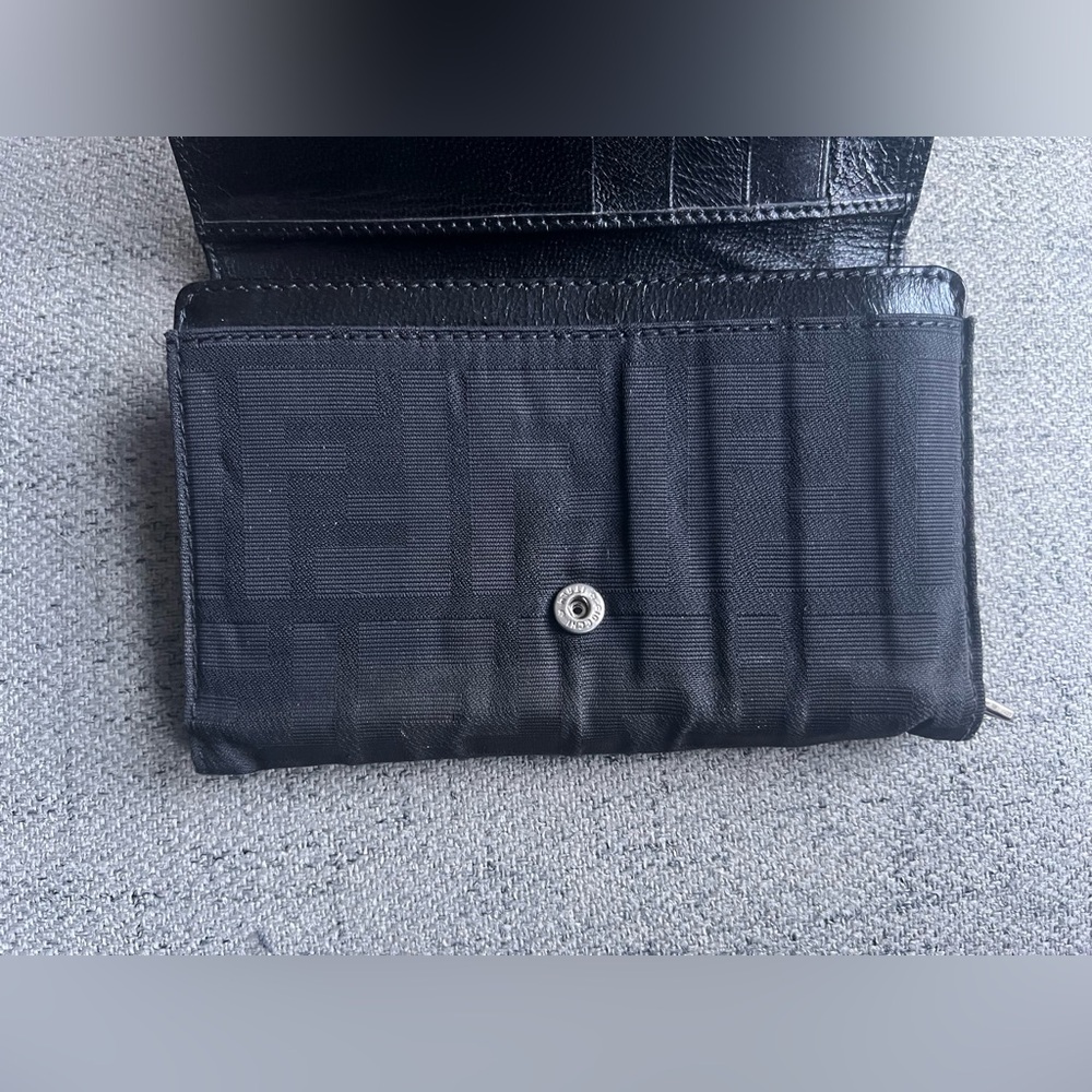 Fendi Black Zucca Compact bifold wallet - Picture 5 of 10